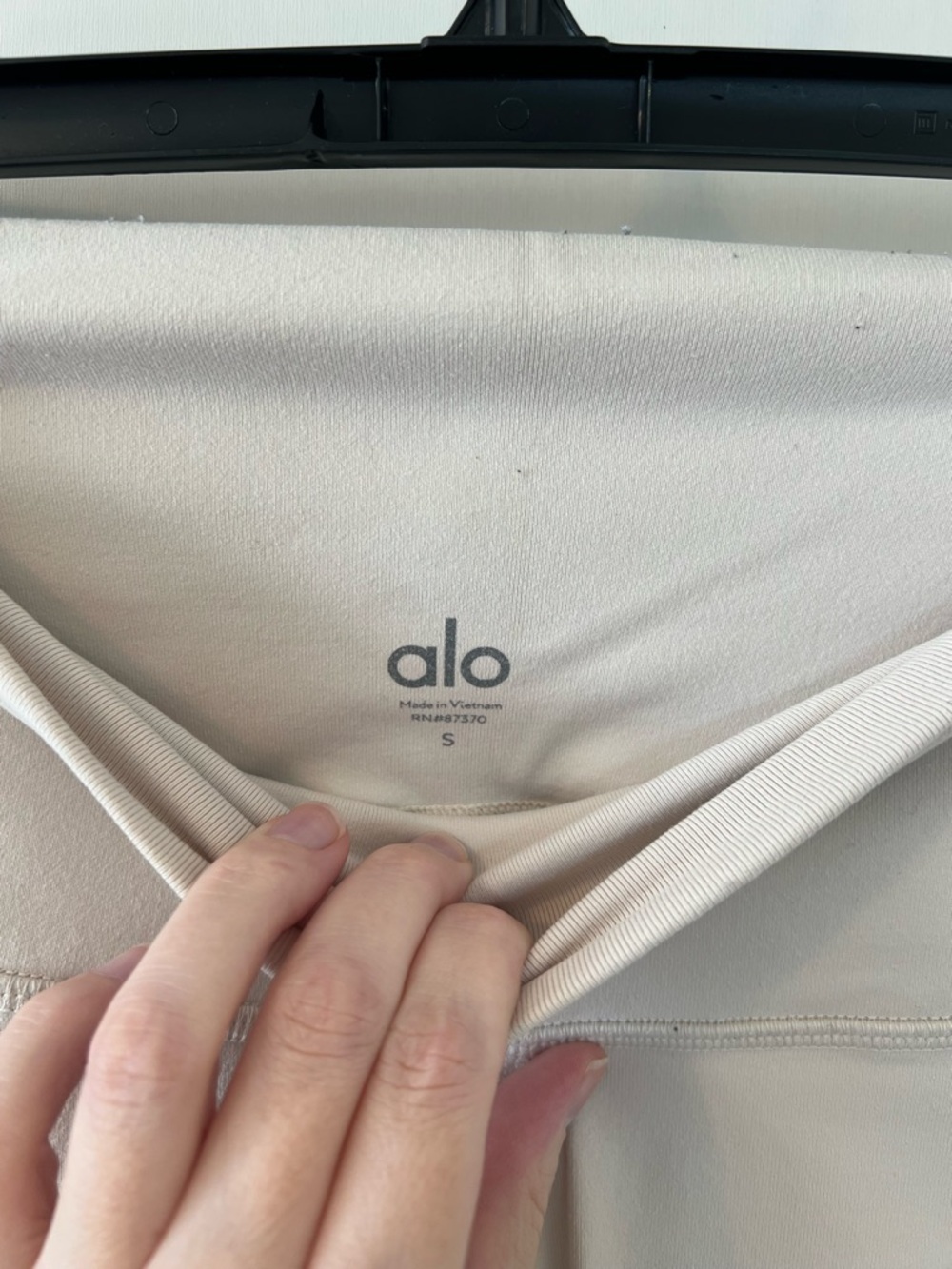 Alo Alosoft High-Waist 7/8 Highlight Legging - Picture 3 of 3